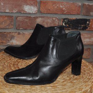Amalfi by Rangoni Black Leather 3" Ankle Heeled Slip-on Narrow Boot 10 4A Italy
